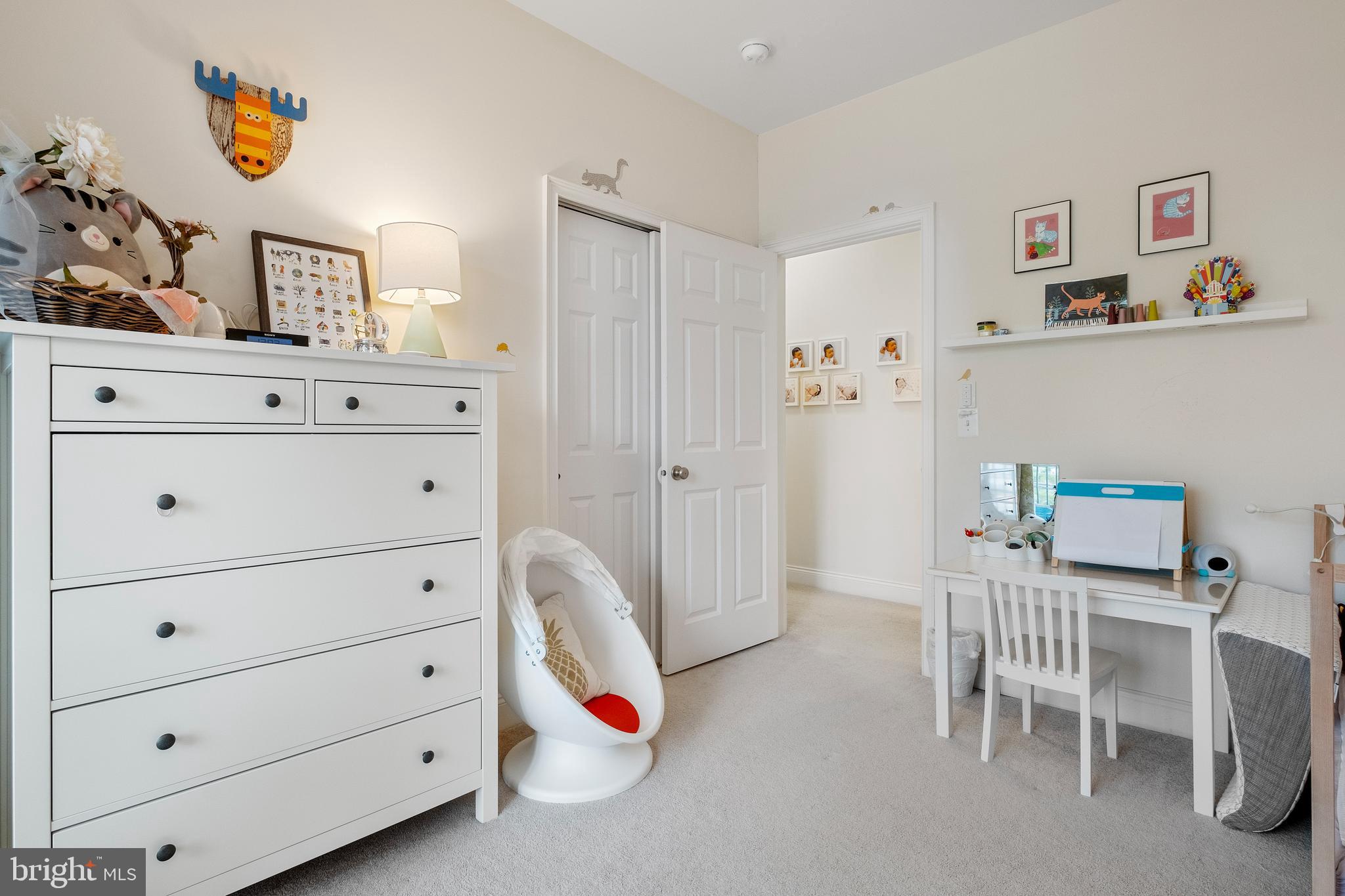 NAVAL SQUARE - Residential Lease