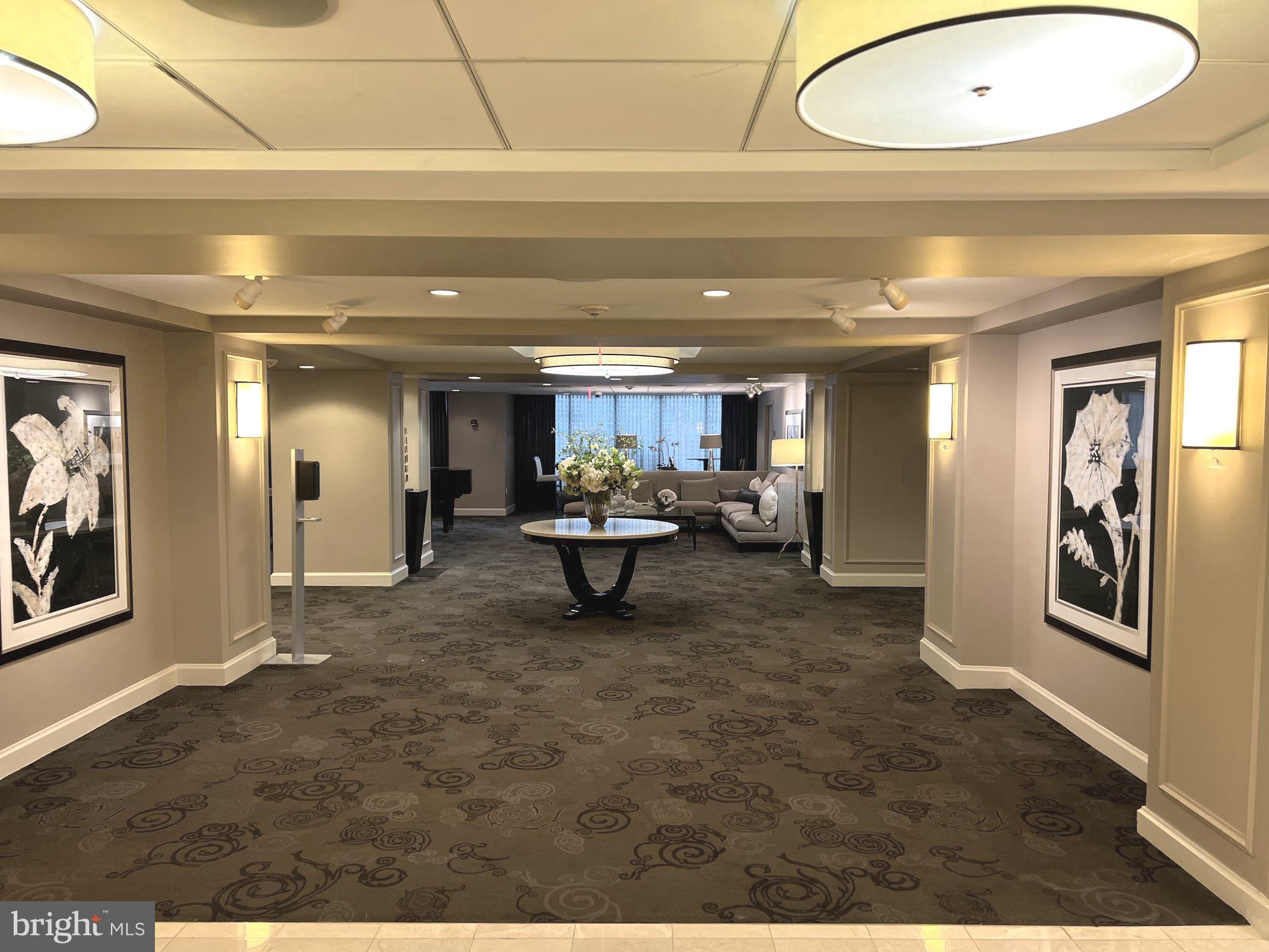 THE ELIZABETH - Residential