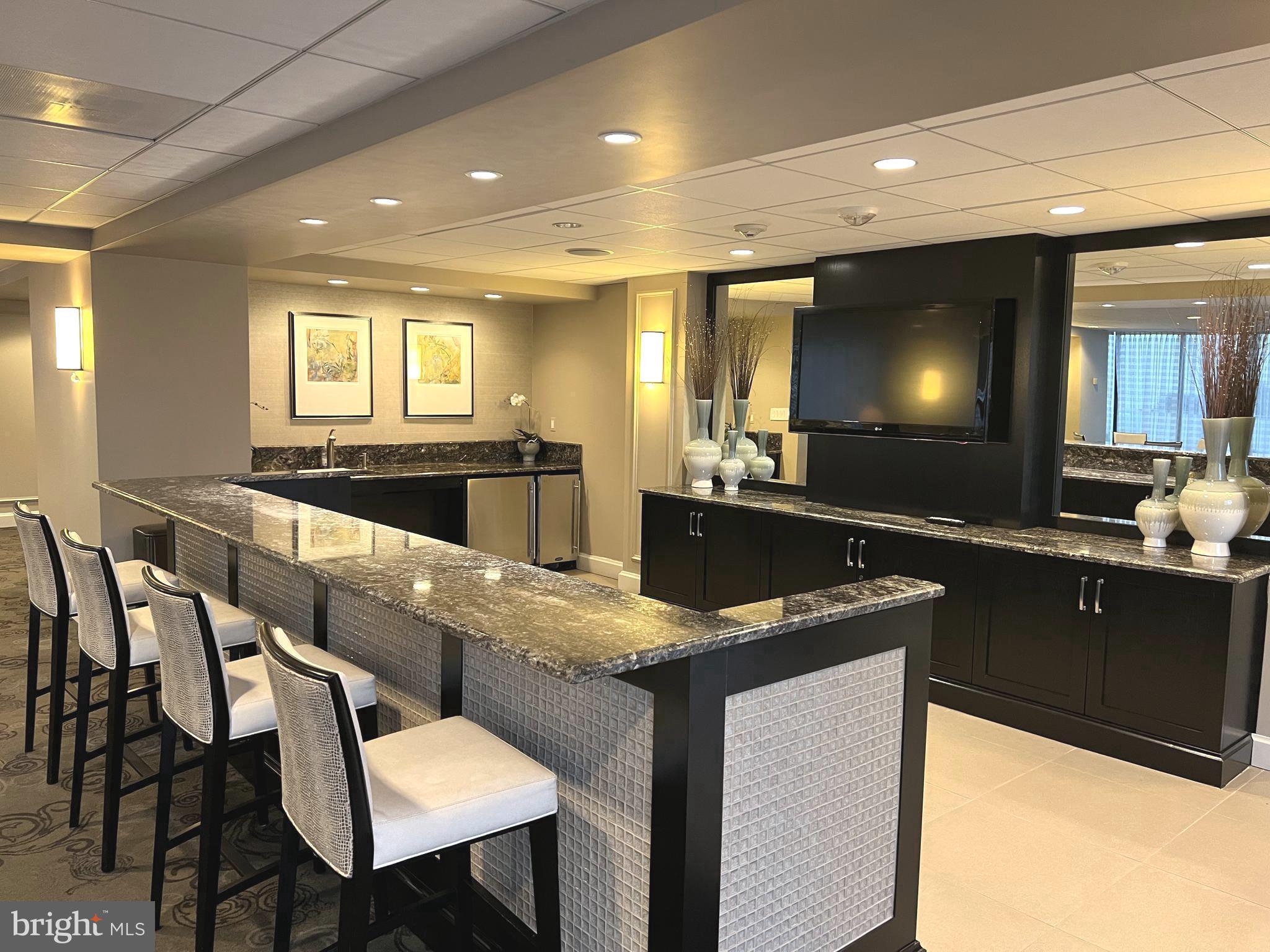 THE ELIZABETH - Residential