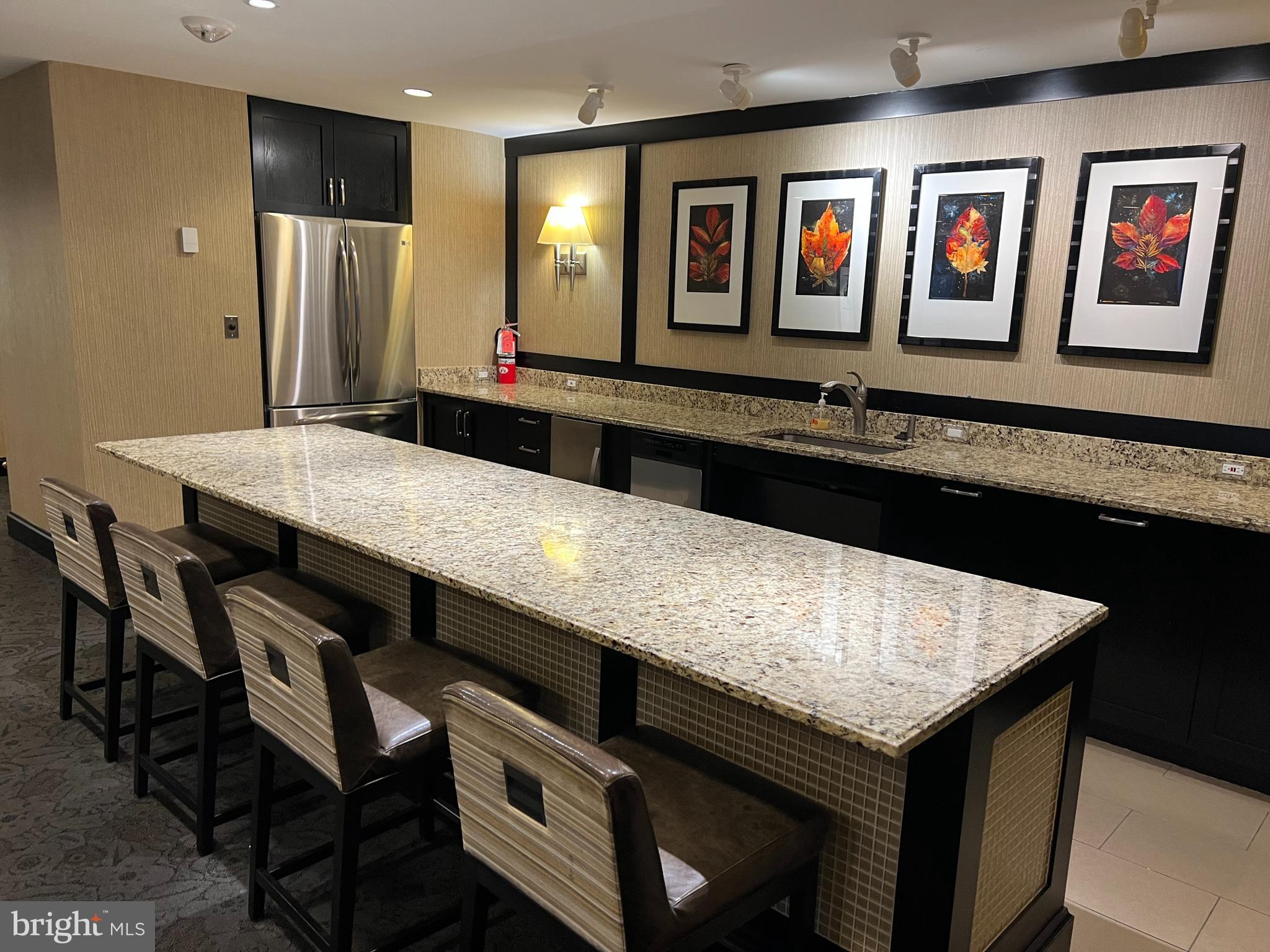 THE ELIZABETH - Residential