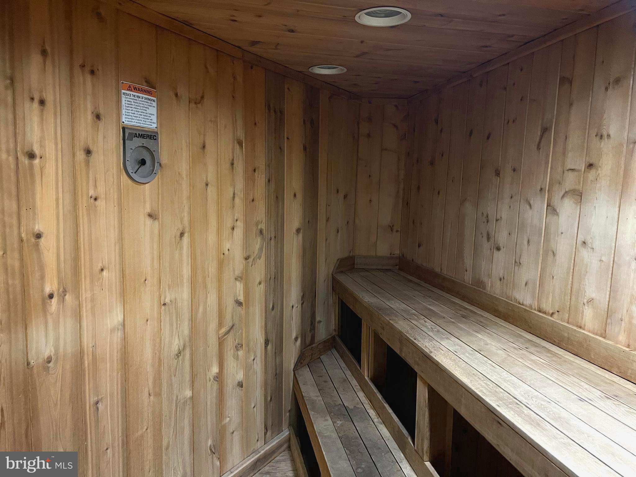 THE ELIZABETH - Residential