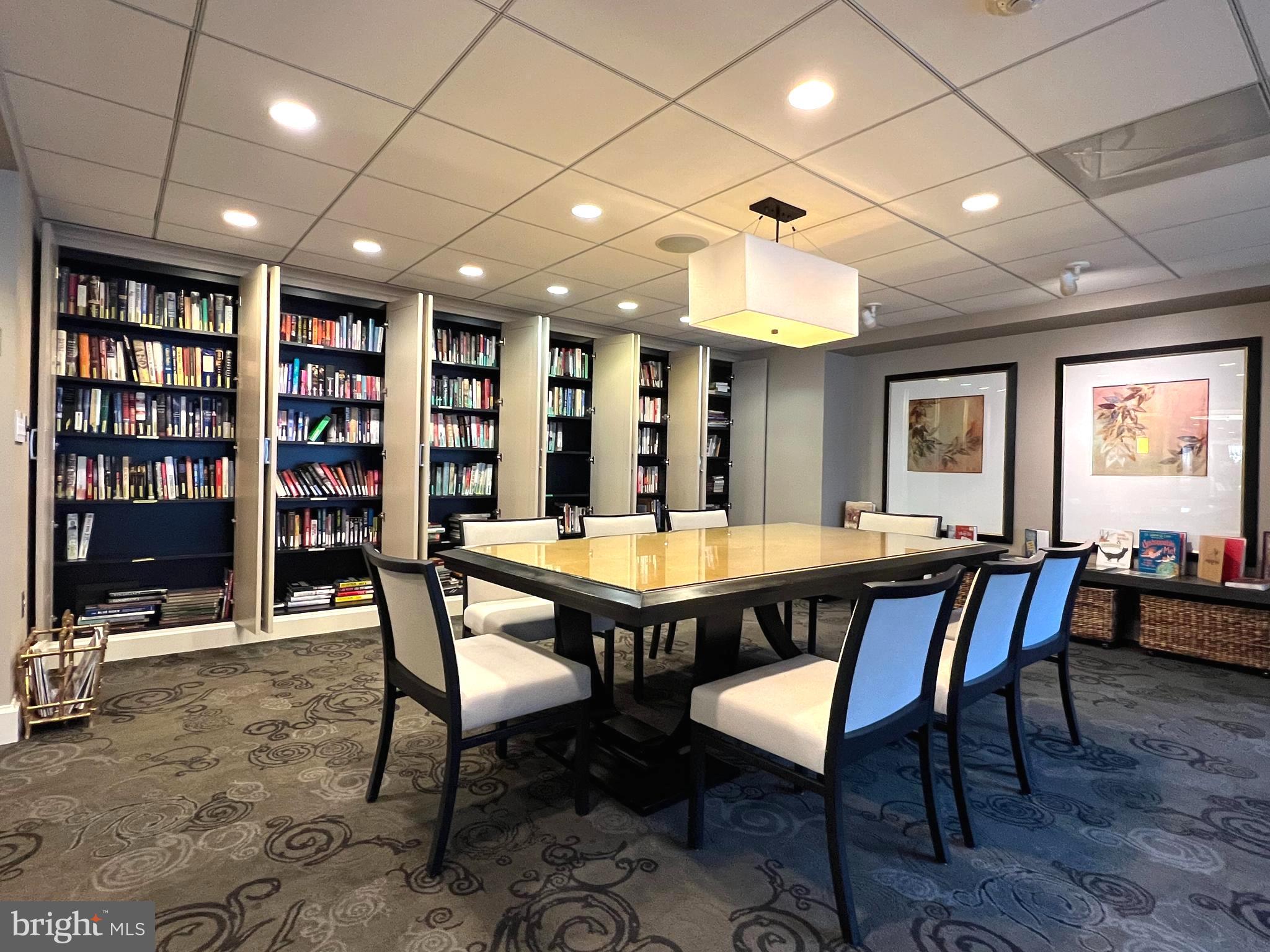 THE ELIZABETH - Residential