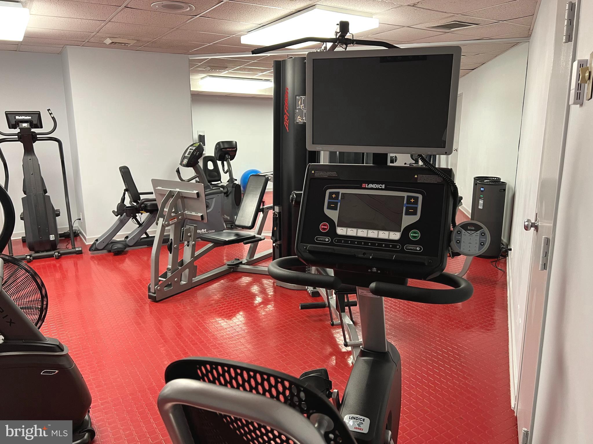 THE ELIZABETH - Residential