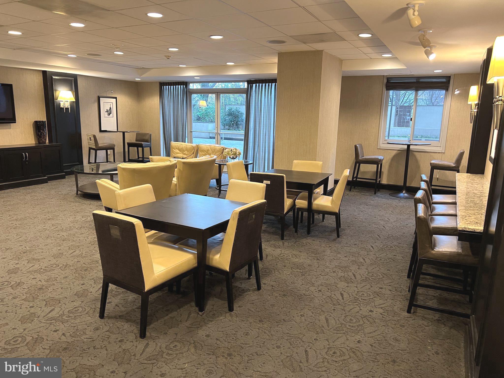 THE ELIZABETH - Residential