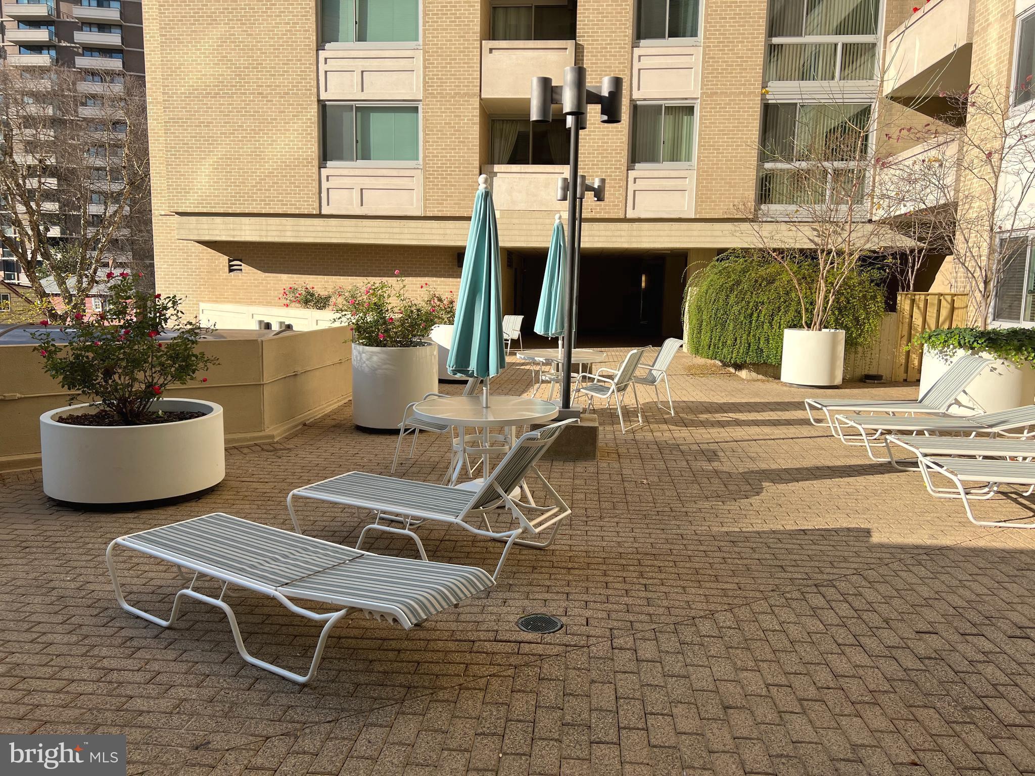 THE ELIZABETH - Residential