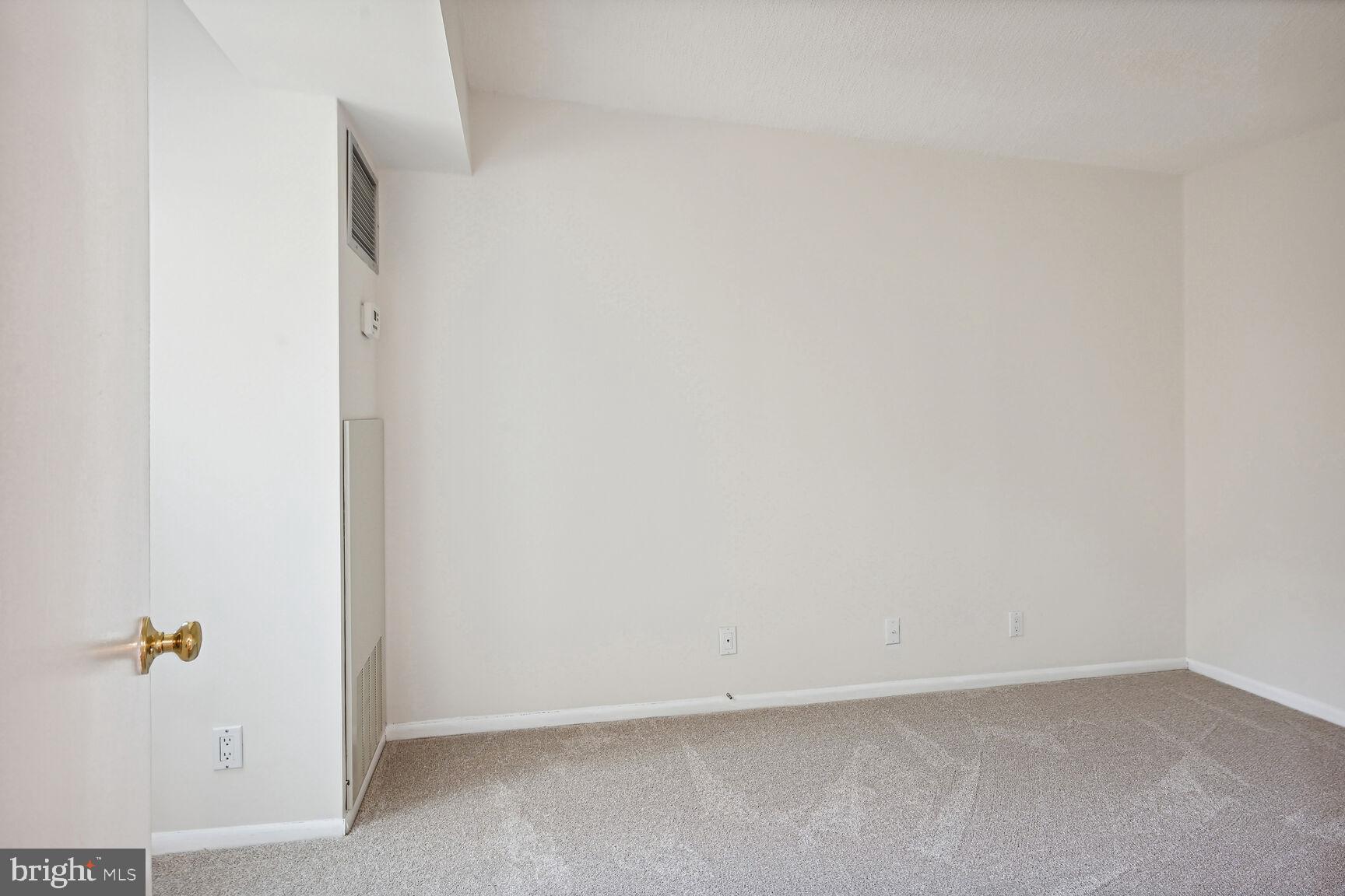 THE ELIZABETH - Residential