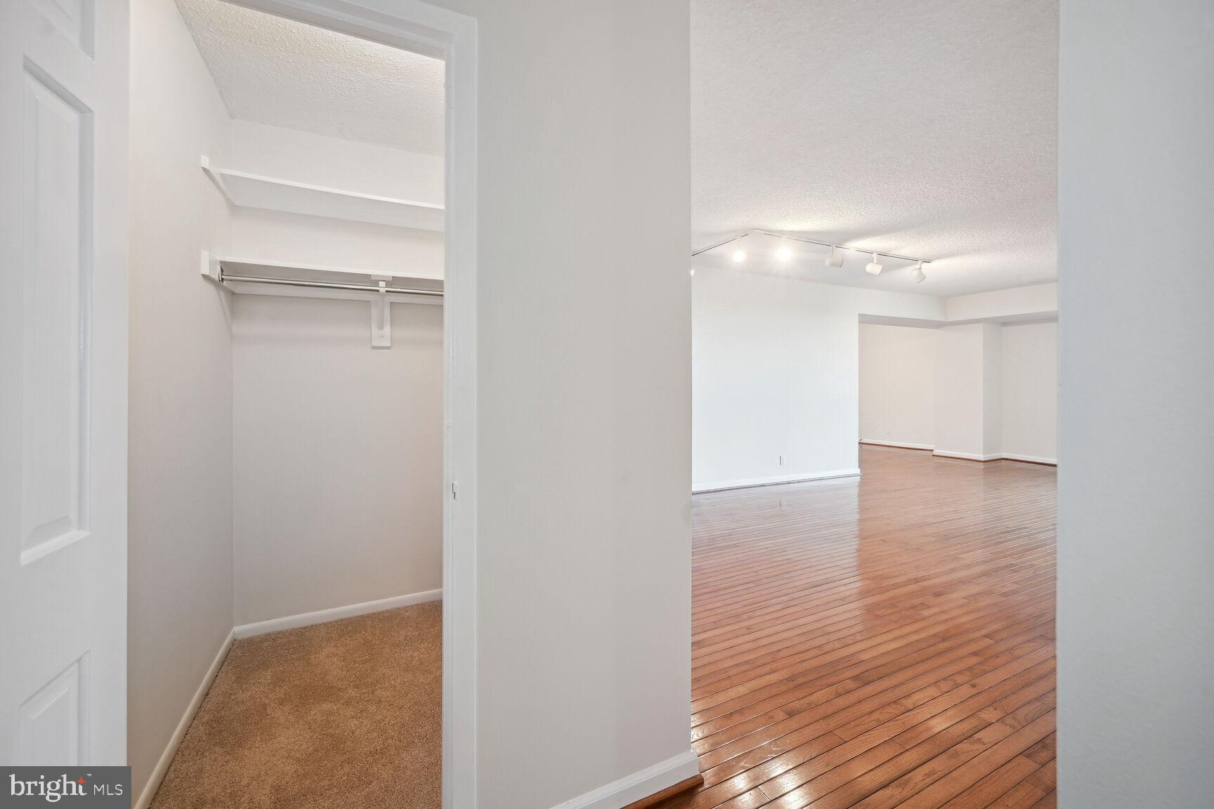 THE ELIZABETH - Residential