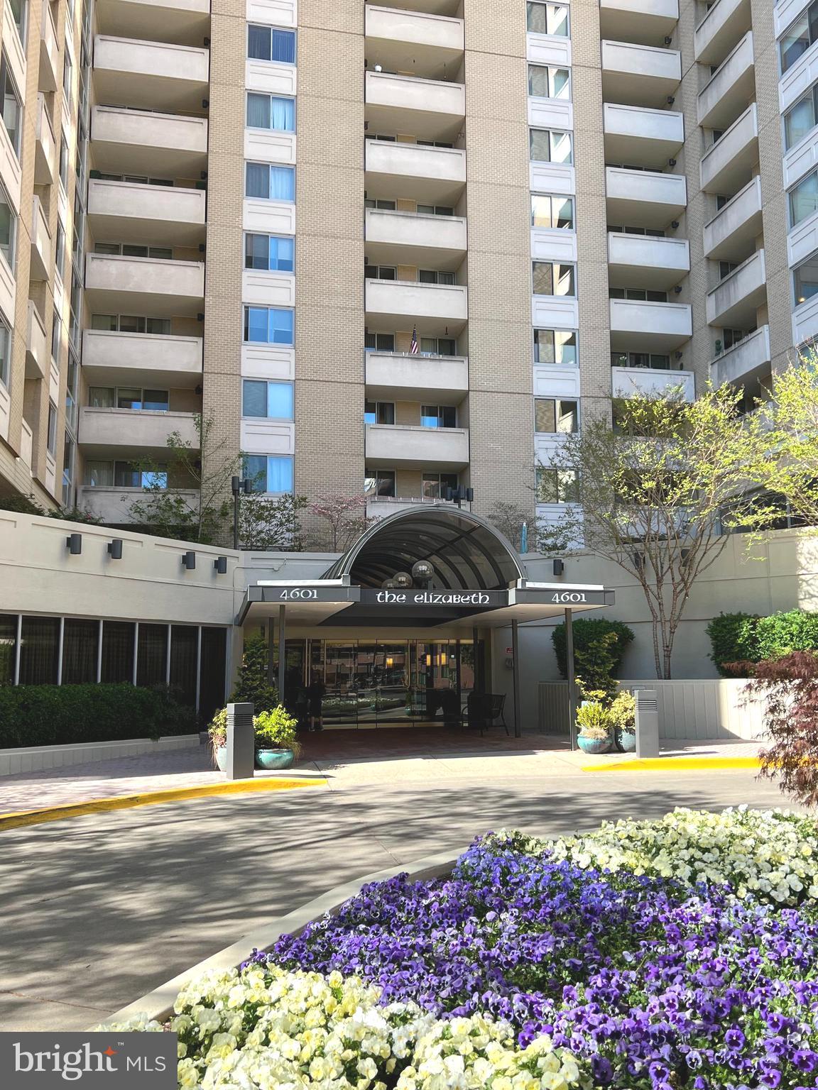 THE ELIZABETH - Residential