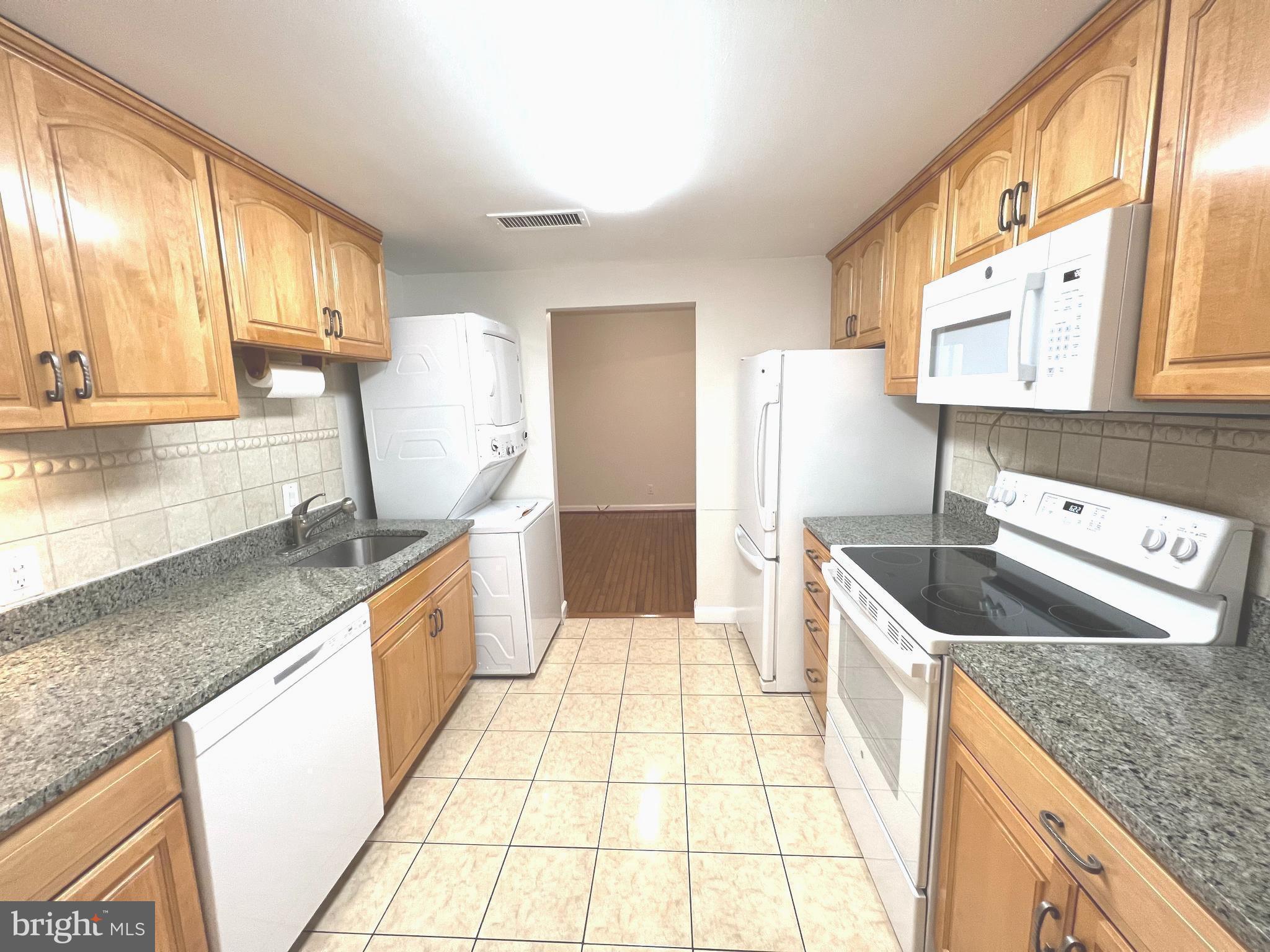 THE ELIZABETH - Residential