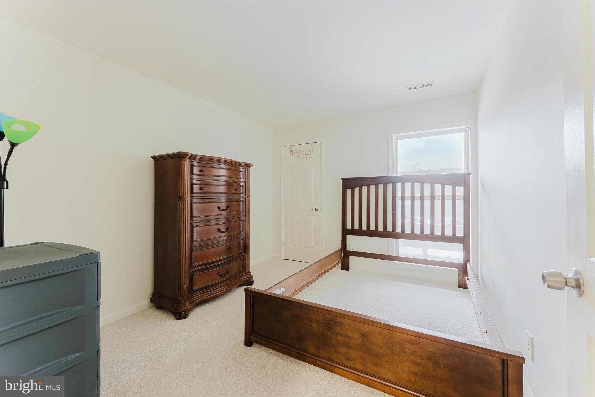 FOUR WINDS AT OAKTON - Residential