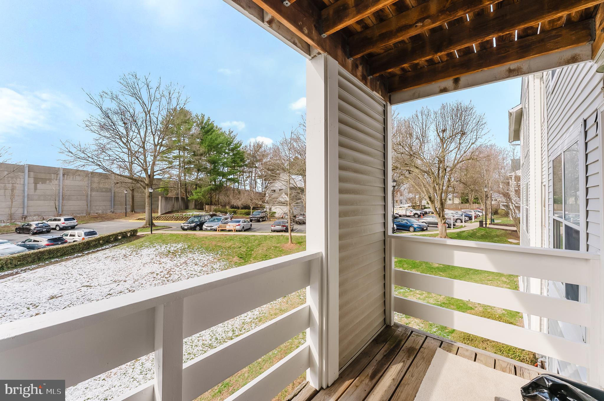 FOUR WINDS AT OAKTON - Residential