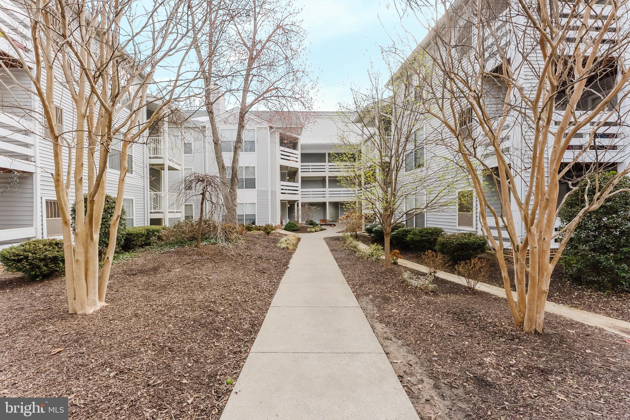 FOUR WINDS AT OAKTON - Residential