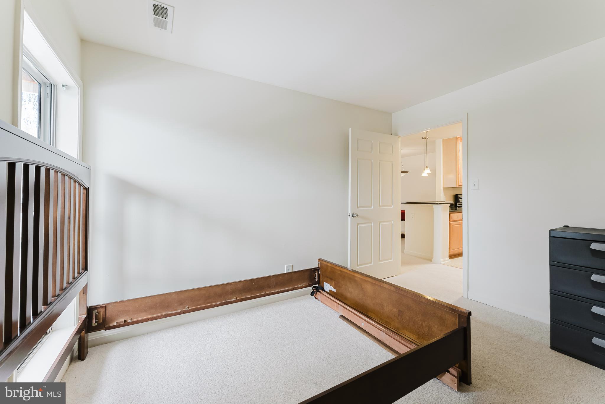 FOUR WINDS AT OAKTON - Residential