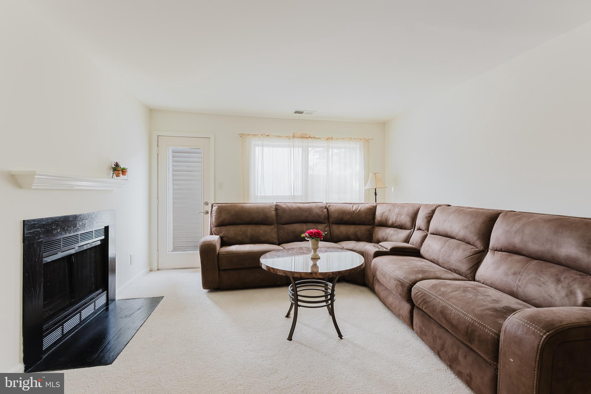 FOUR WINDS AT OAKTON - Residential