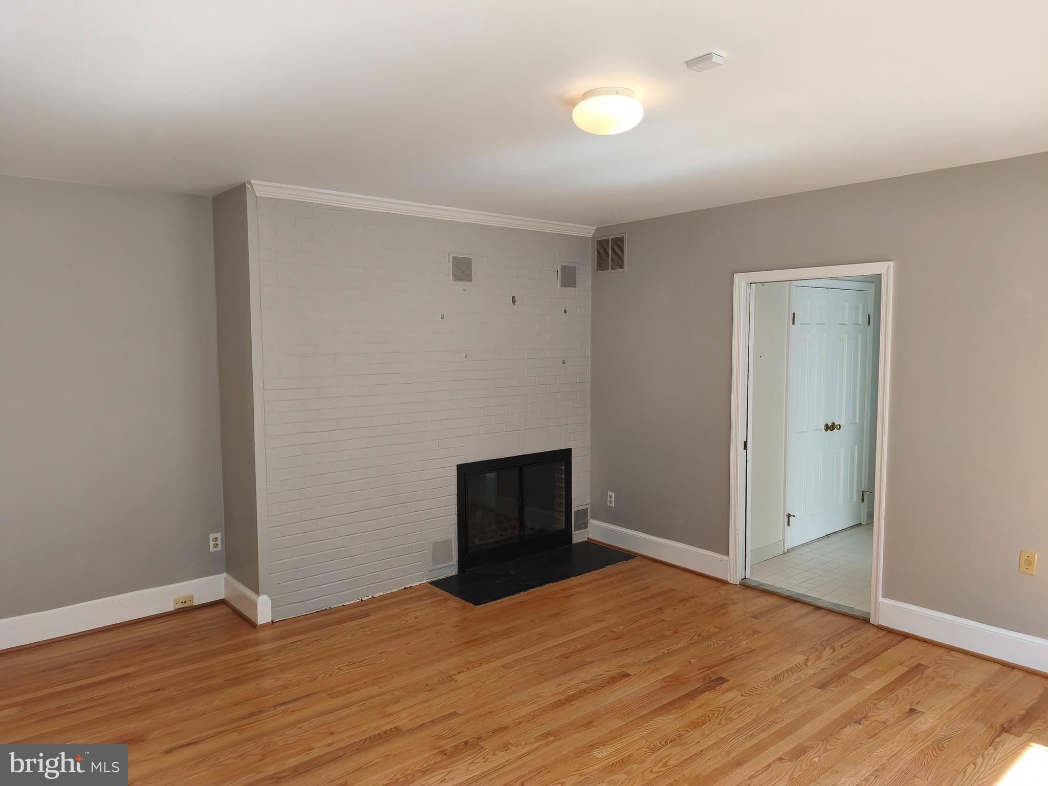 FORESTVILLE - Residential Lease