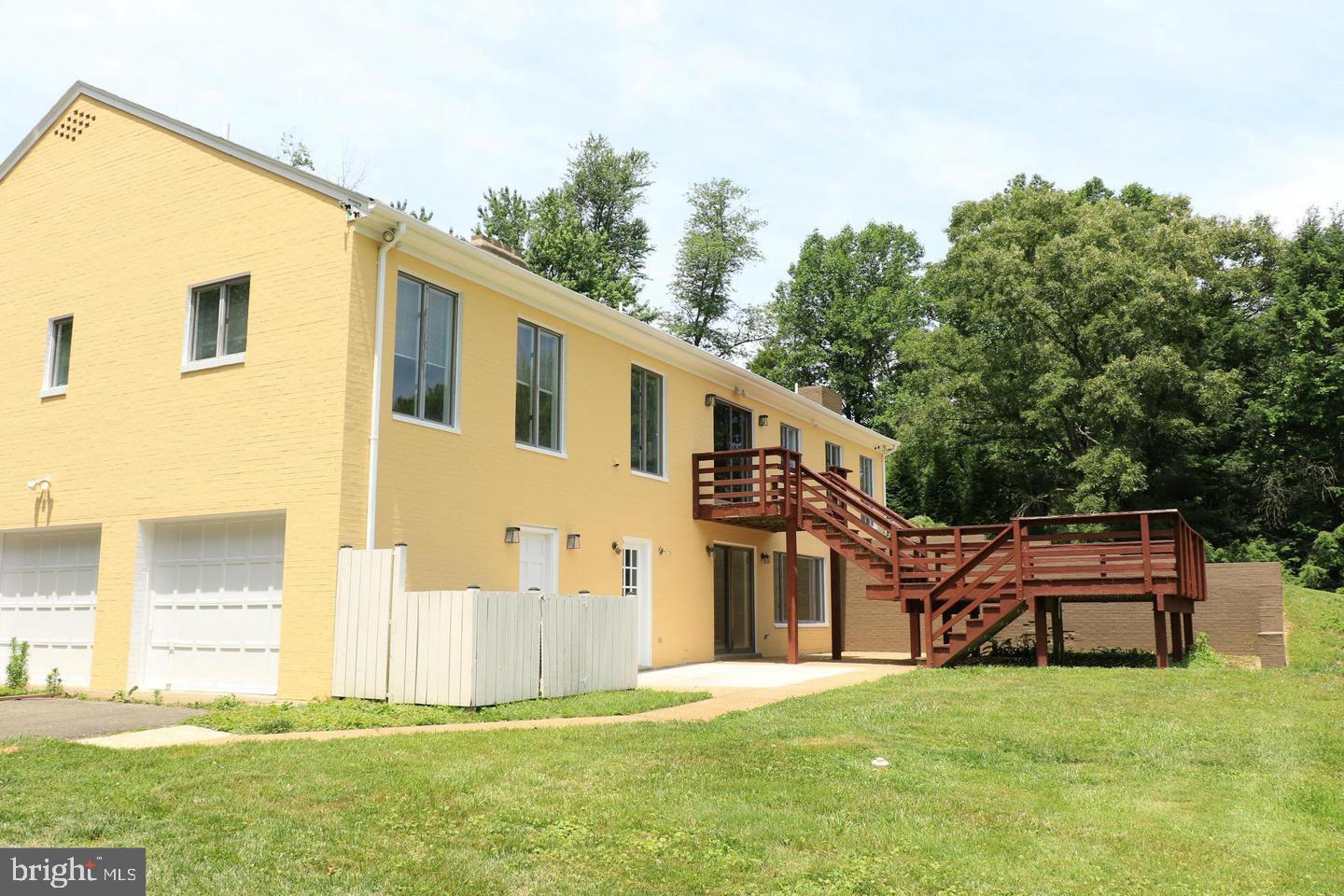 FORESTVILLE - Residential Lease