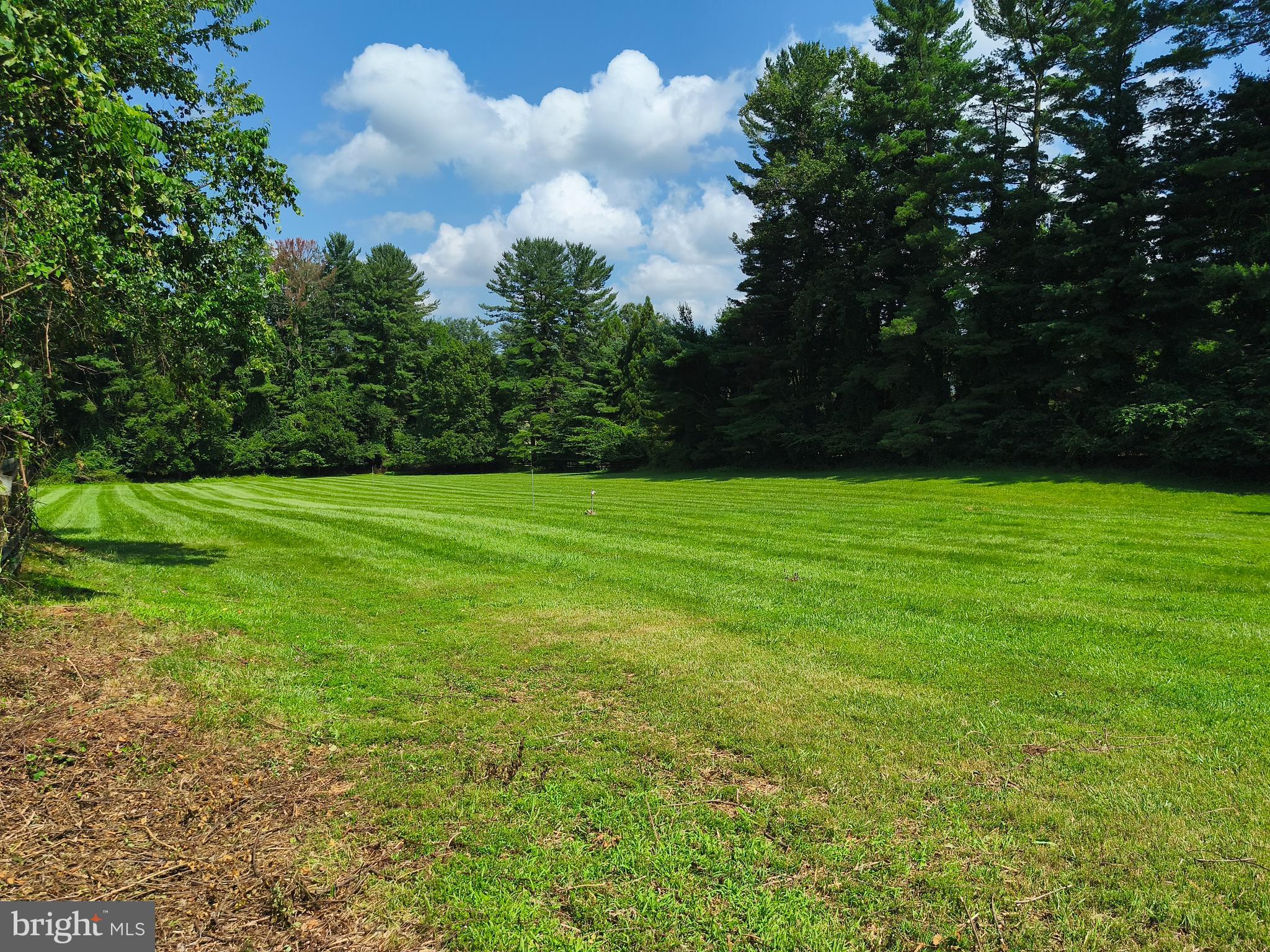 FORESTVILLE - Residential Lease