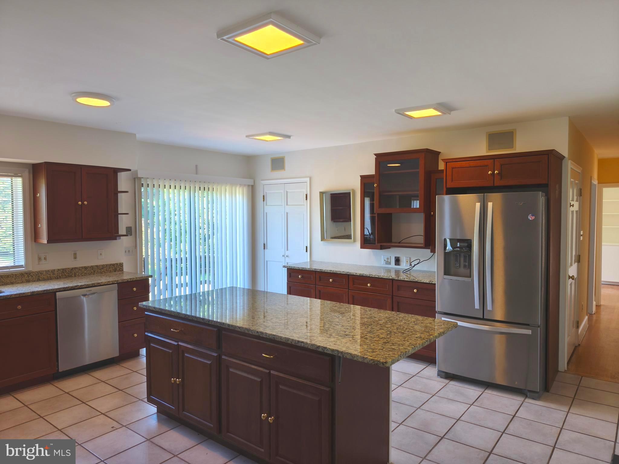 FORESTVILLE - Residential Lease