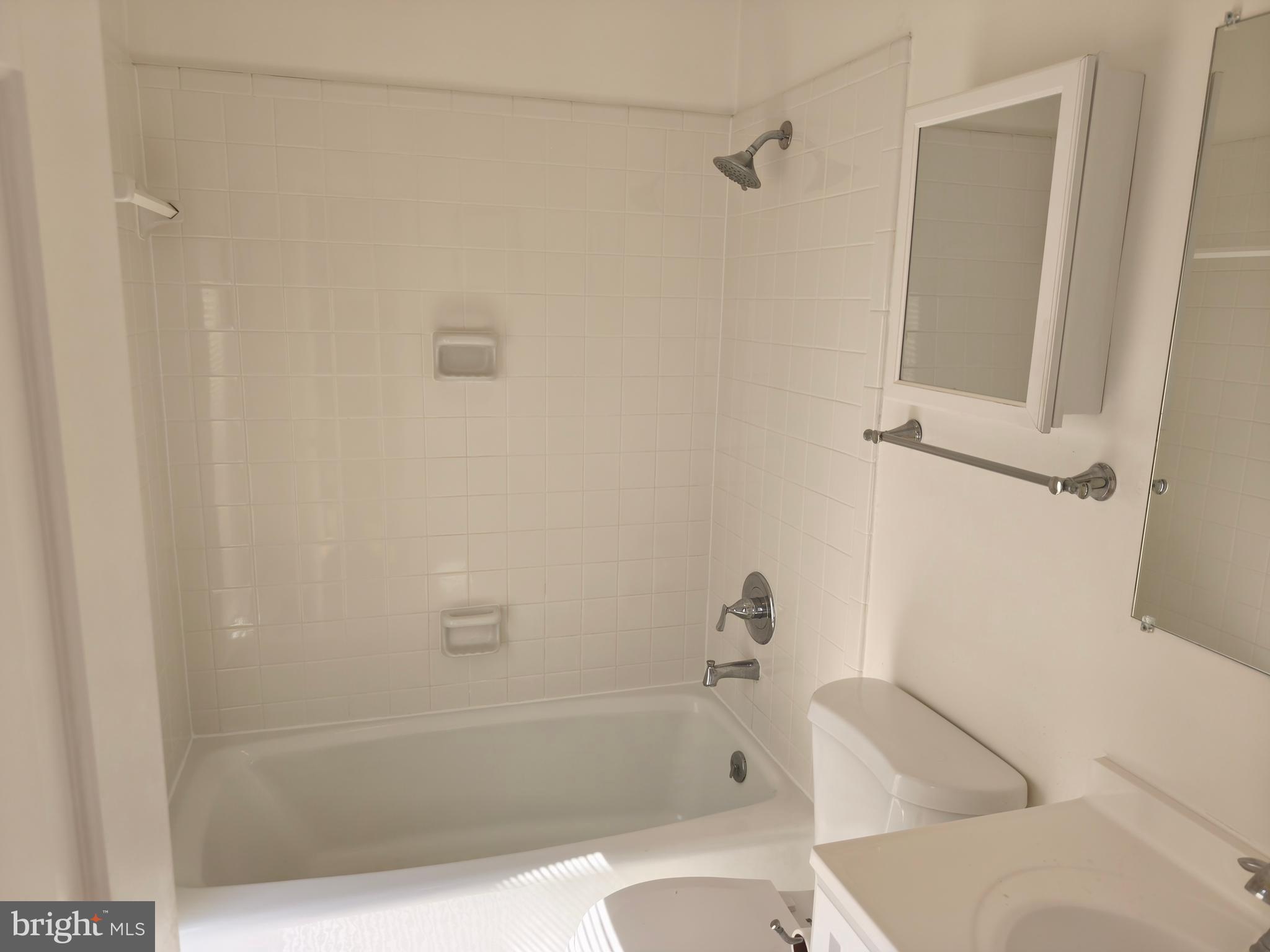 FORESTVILLE - Residential Lease