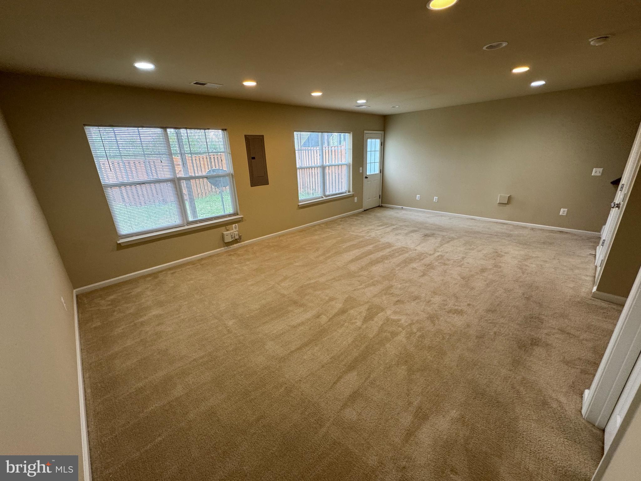 SNOWDEN BRIDGE - Residential Lease