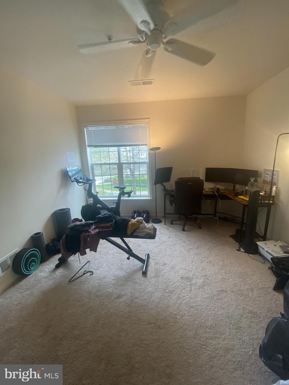 QUARRY LAKE - Residential Lease