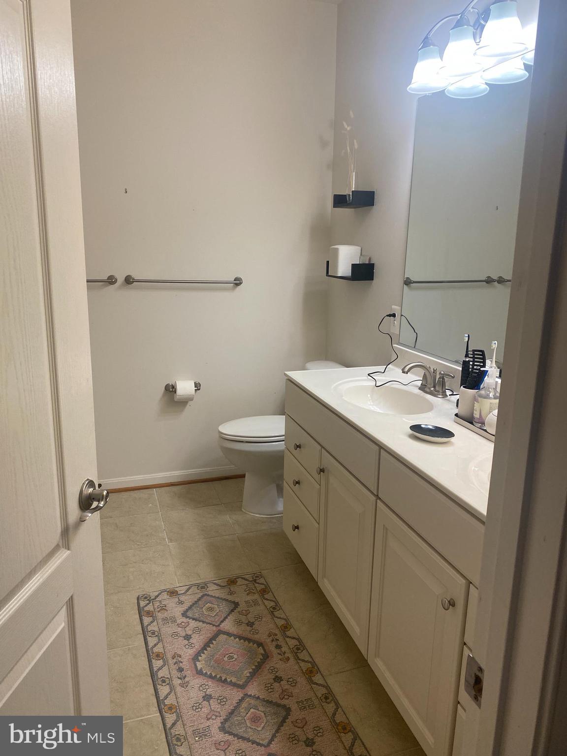 QUARRY LAKE - Residential Lease