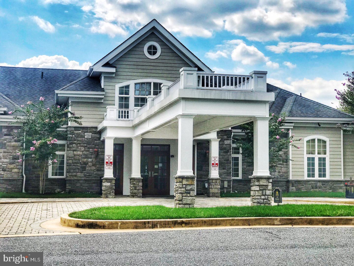 QUARRY LAKE - Residential Lease