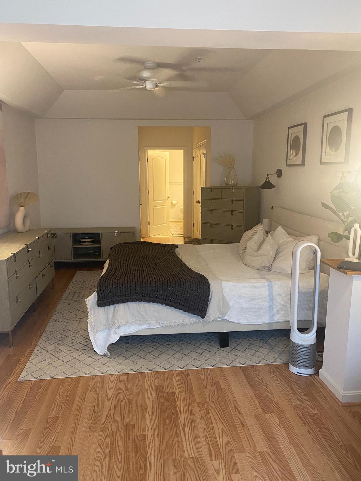 QUARRY LAKE - Residential Lease