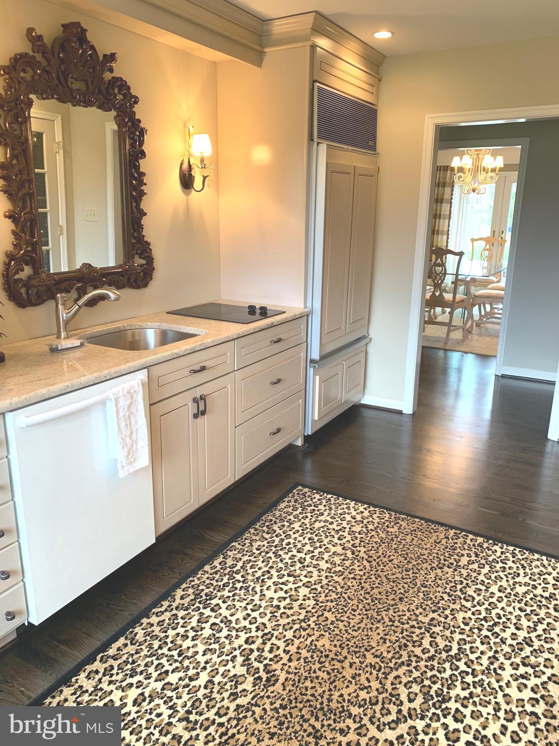 LAMBOURNE DOWNS - Residential