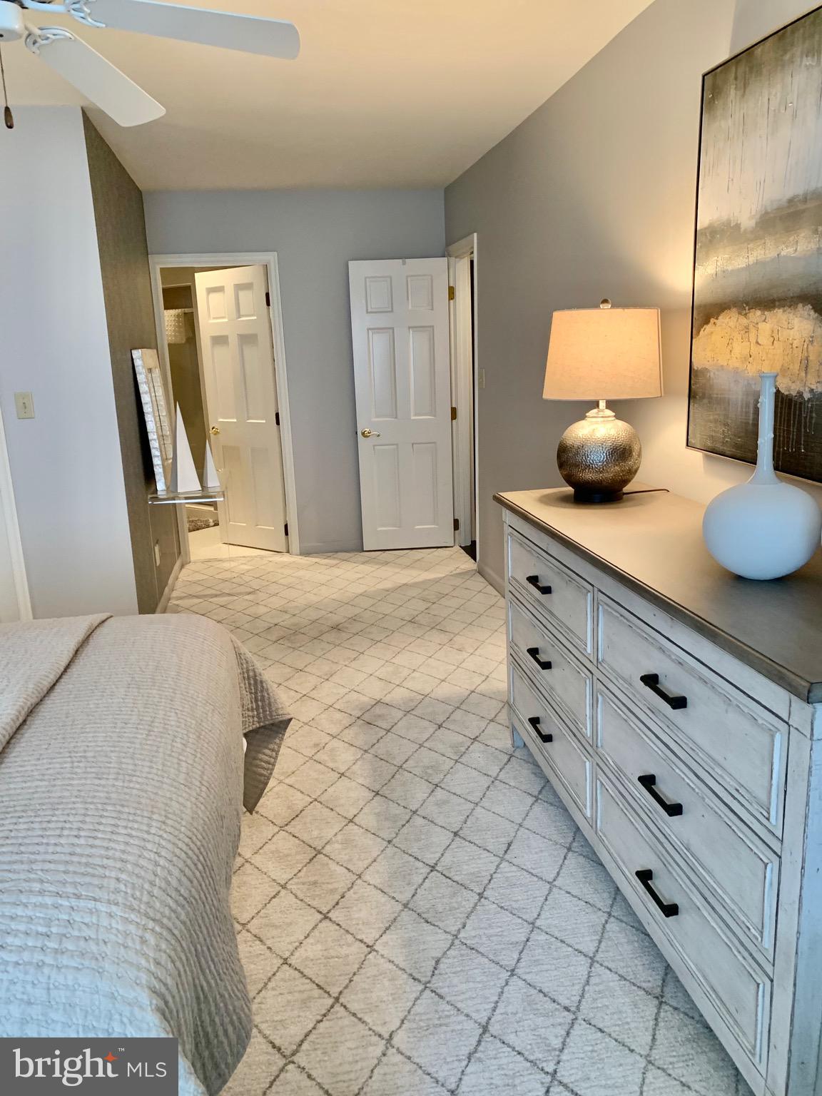 LAMBOURNE DOWNS - Residential