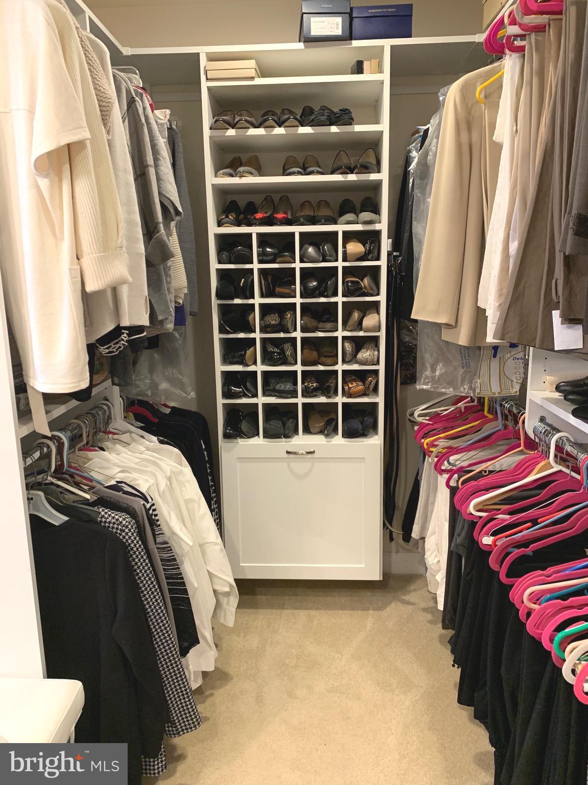 LAMBOURNE DOWNS - Residential