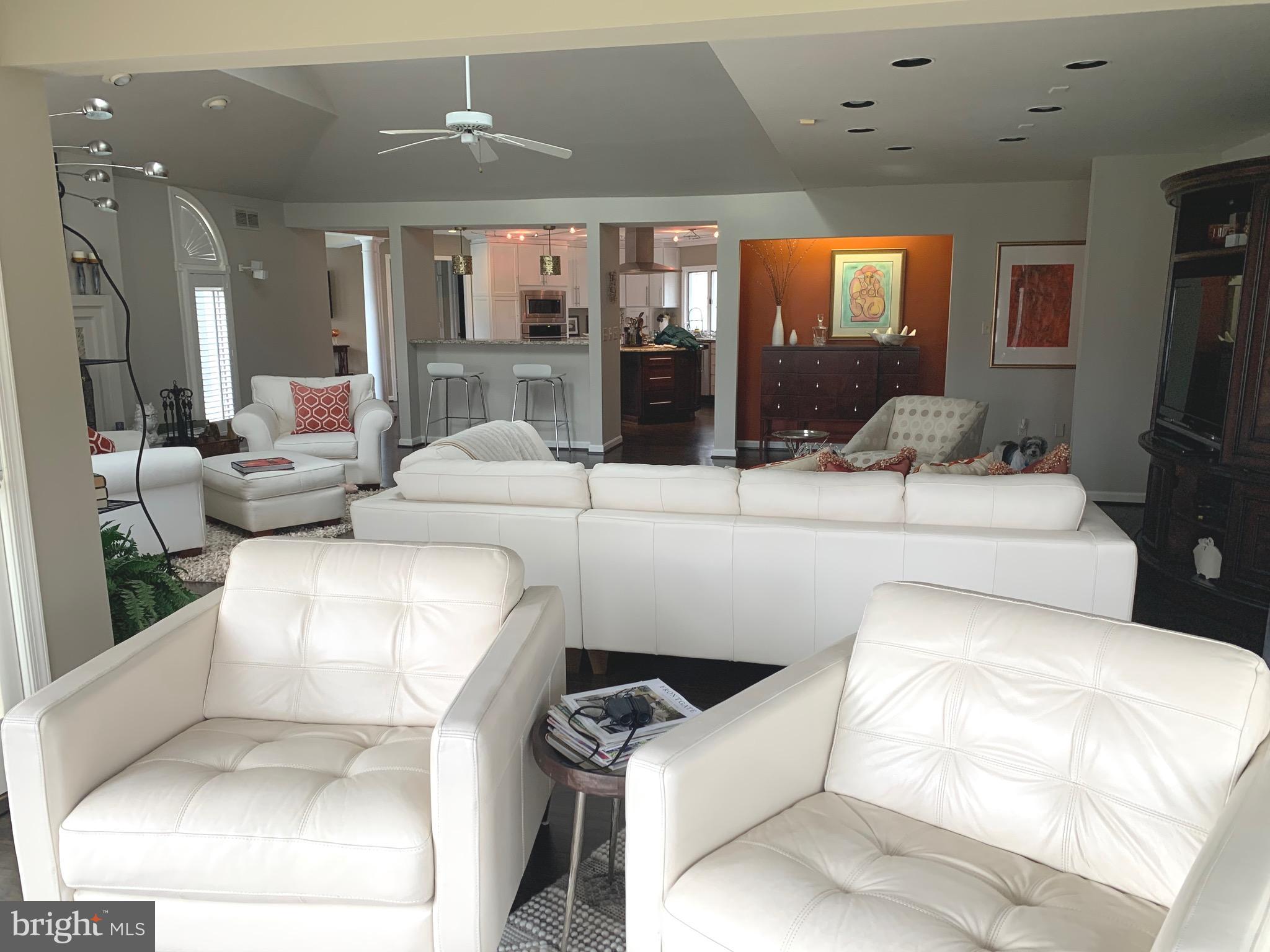 LAMBOURNE DOWNS - Residential