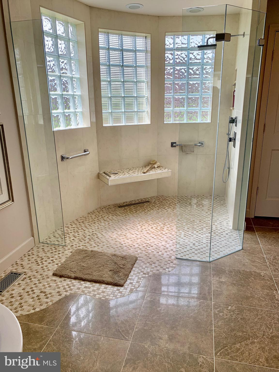 LAMBOURNE DOWNS - Residential