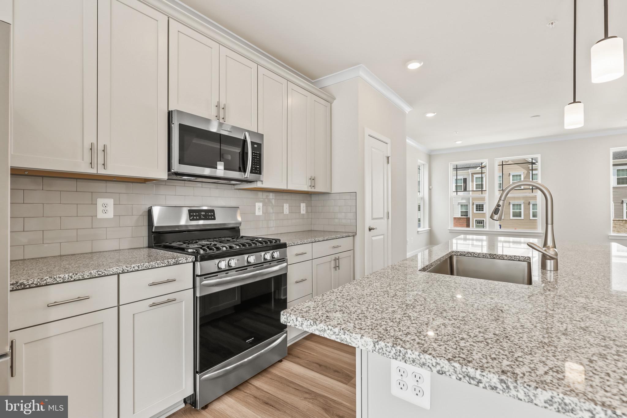 WINDSOR  MILL - Residential Lease