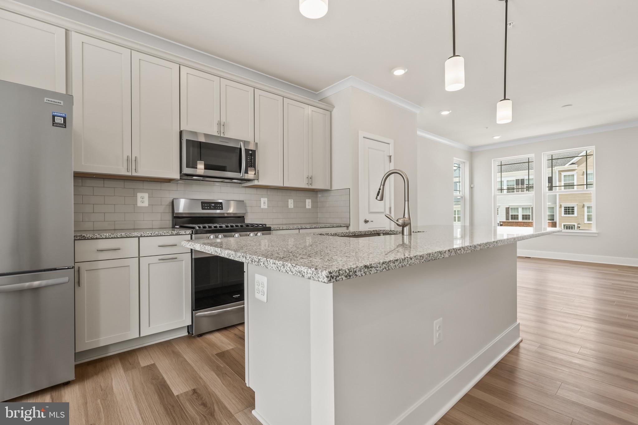 WINDSOR  MILL - Residential Lease