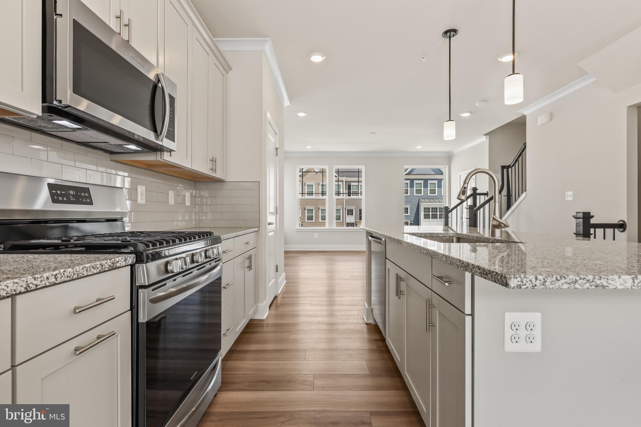 WINDSOR  MILL - Residential Lease