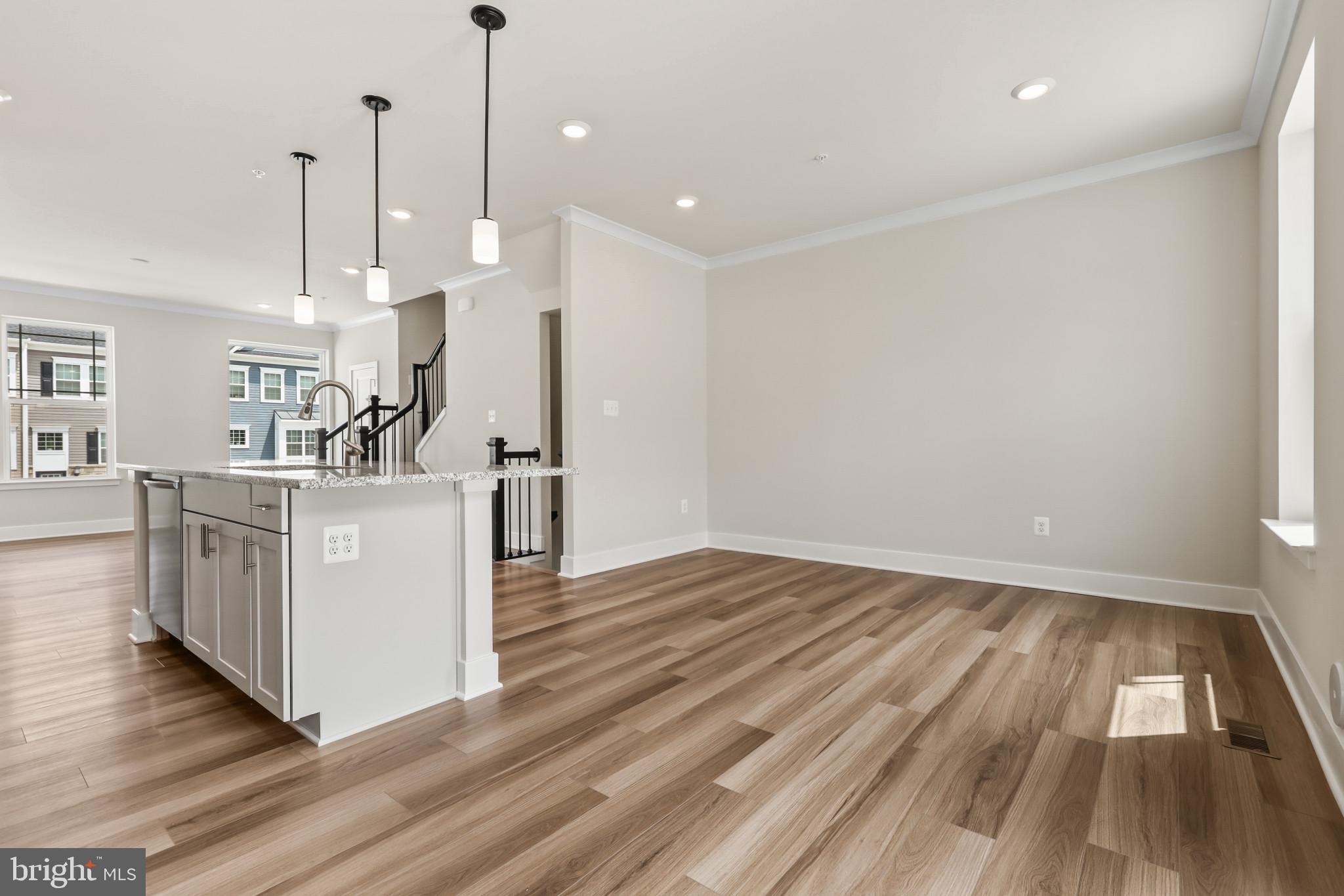 WINDSOR  MILL - Residential Lease