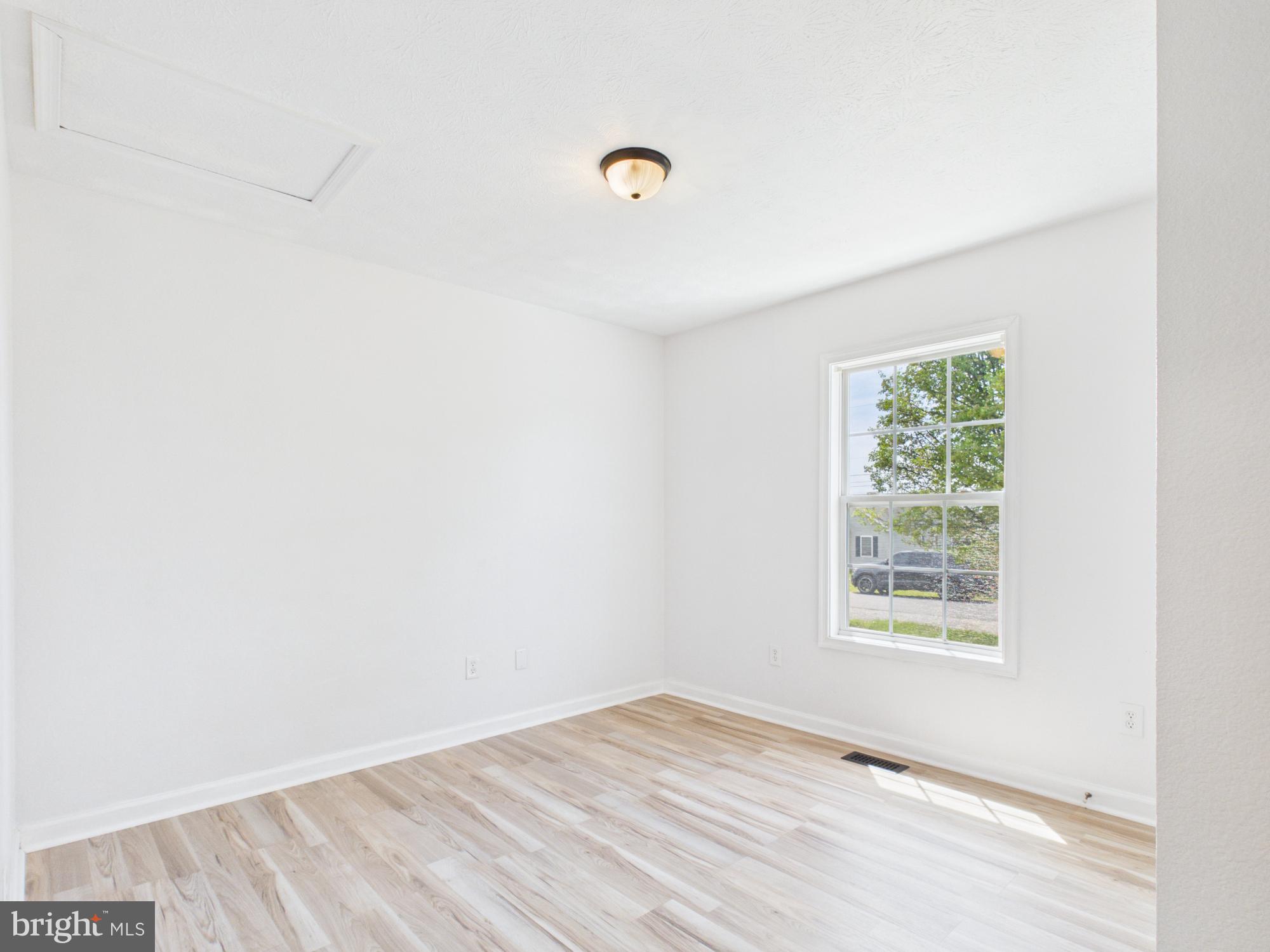 ELIZABETH STATION - Residential