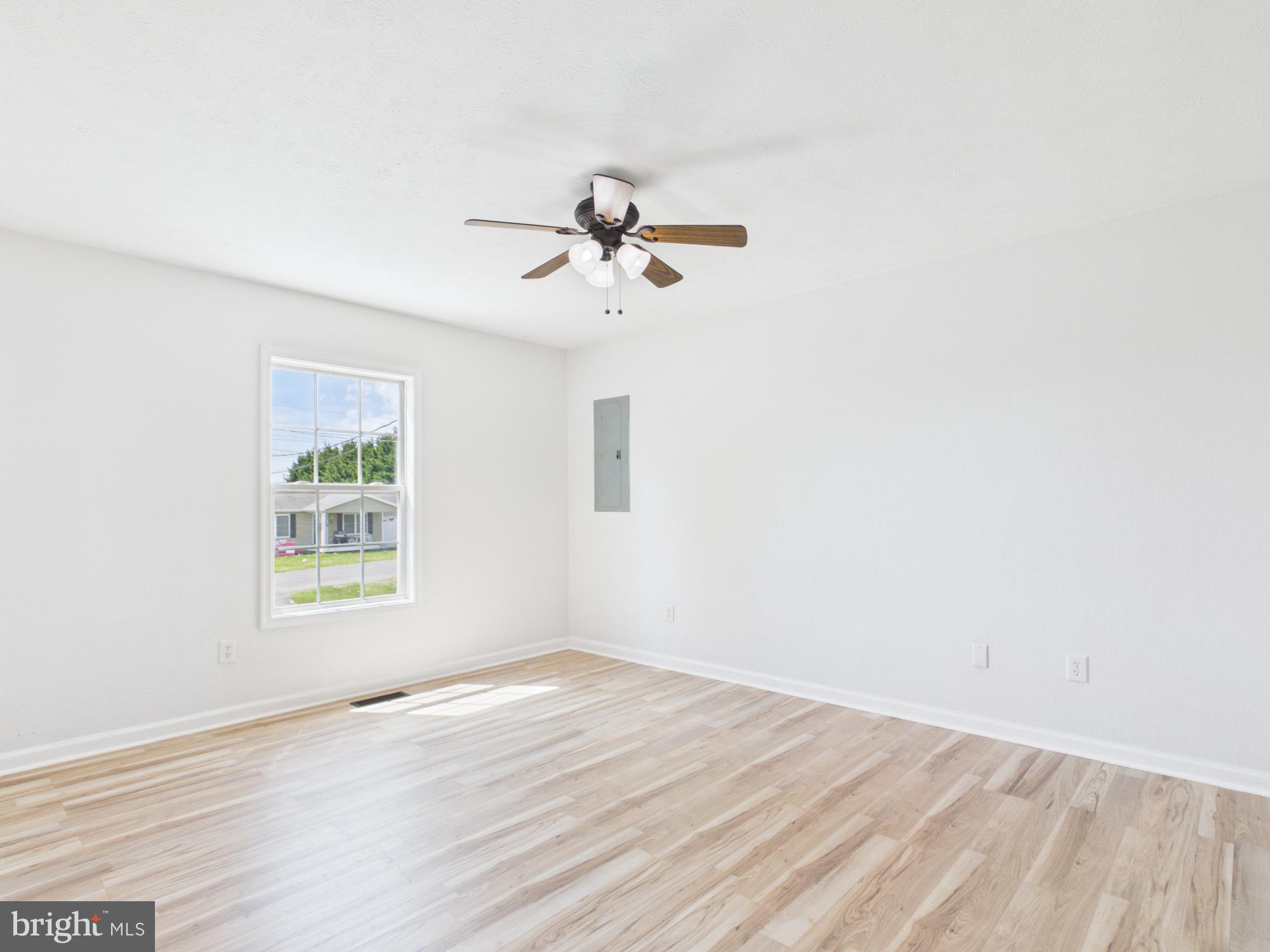 ELIZABETH STATION - Residential