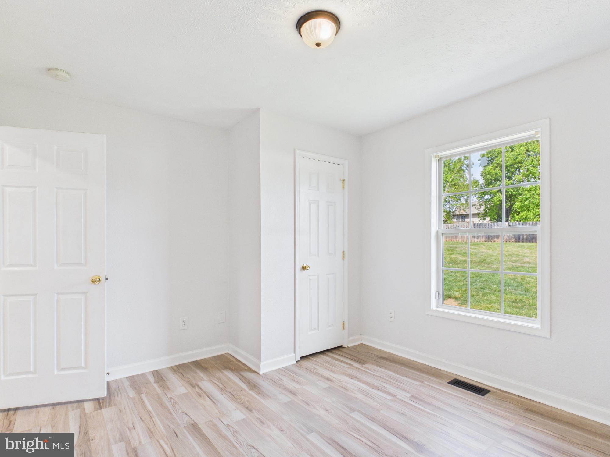 ELIZABETH STATION - Residential