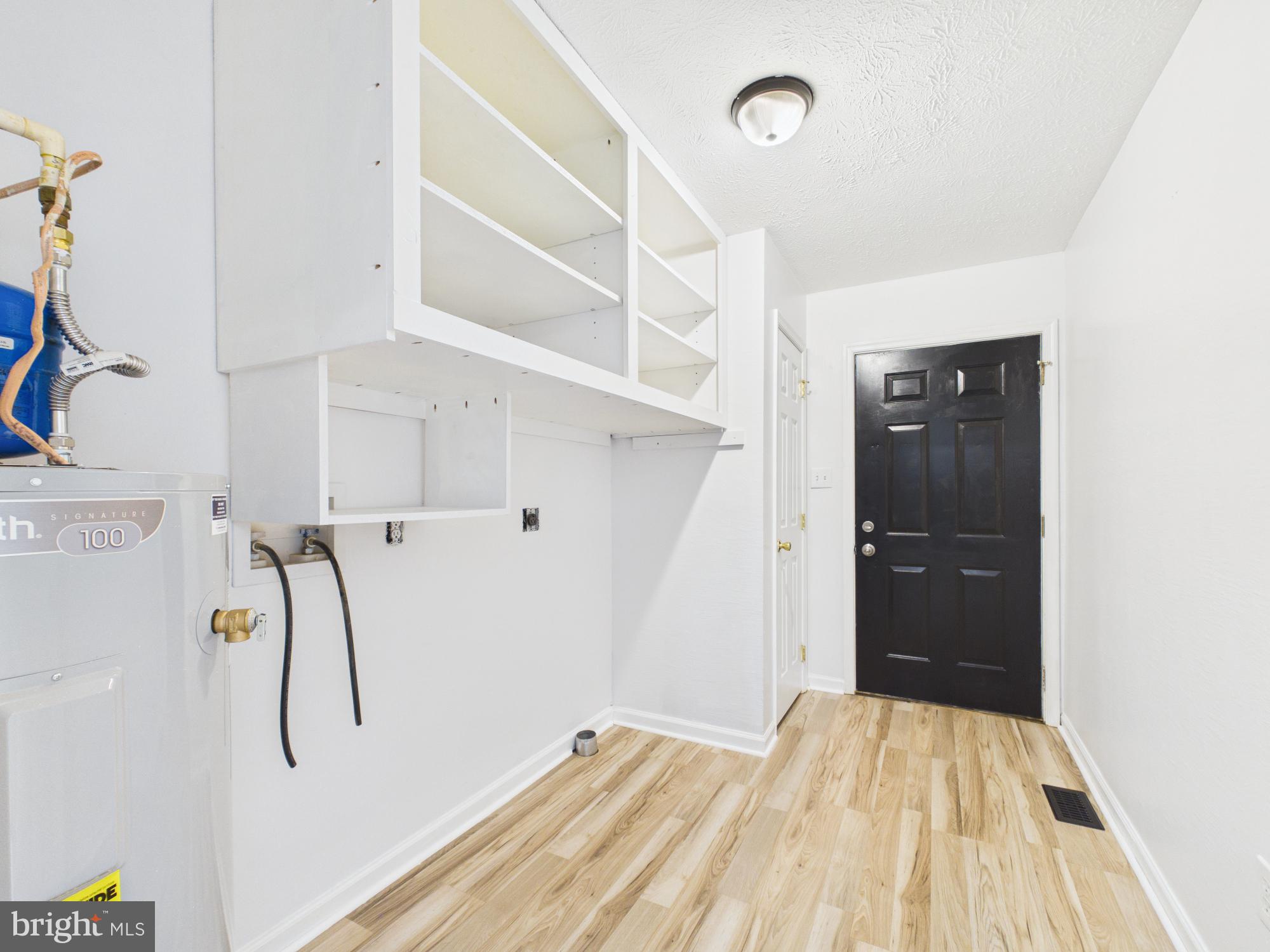 ELIZABETH STATION - Residential