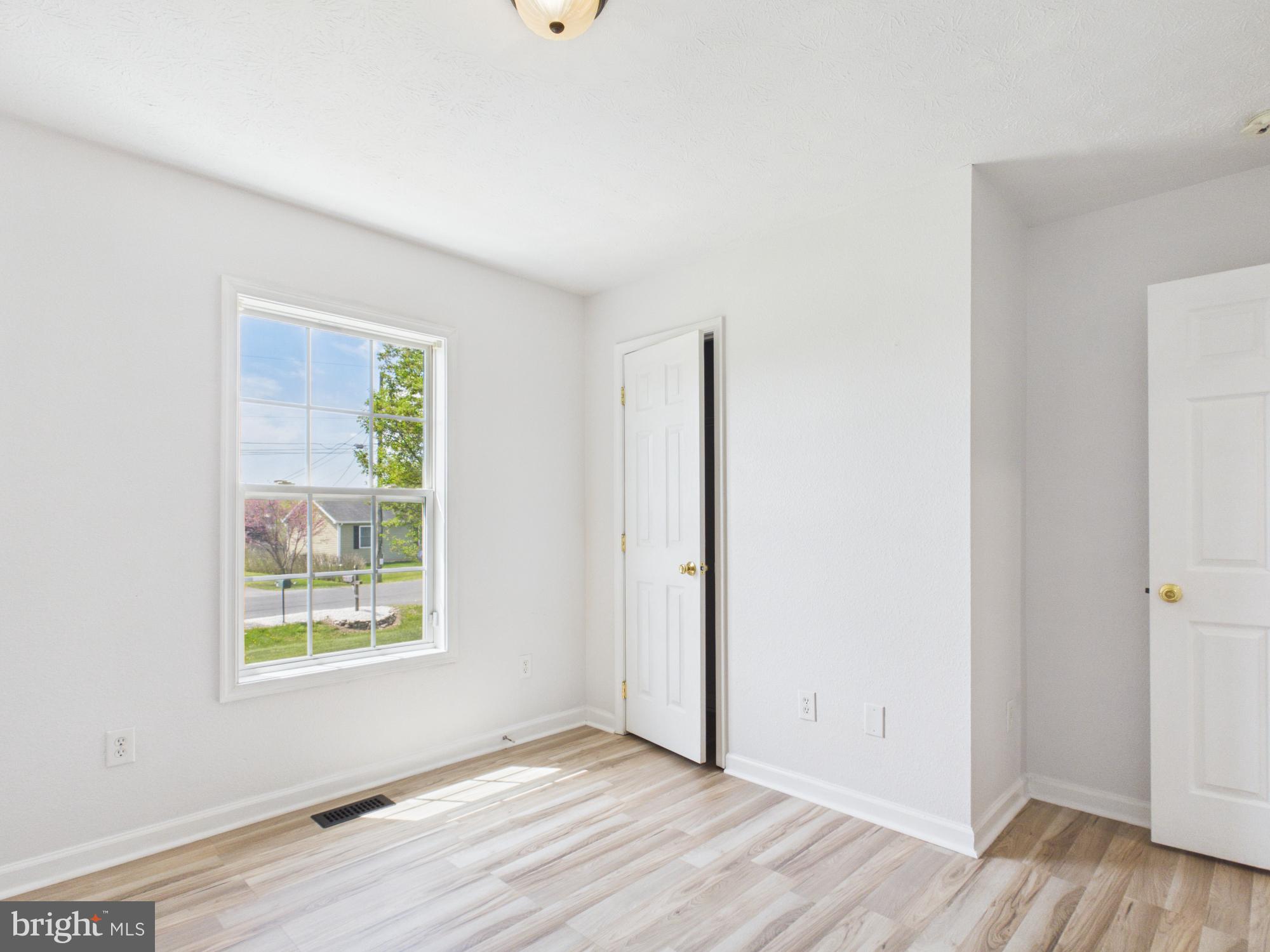 ELIZABETH STATION - Residential