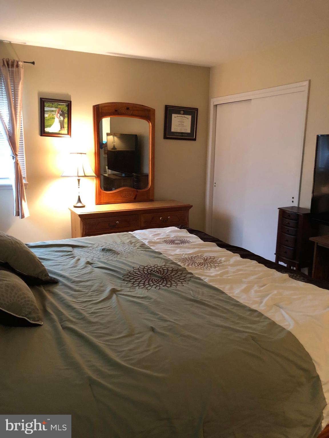 BUSTLETON - Residential