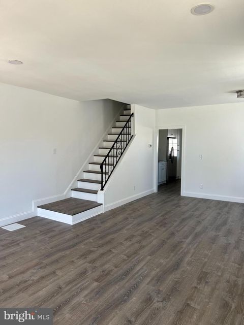 327 WHITTAKER STREET RIVERSIDE NJ 08075