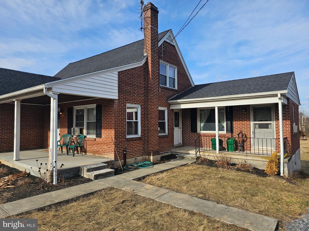 Photo of 2011 N Market Street, ELIZABETHTOWN, PA 17022 (MLS # PALA2053876)