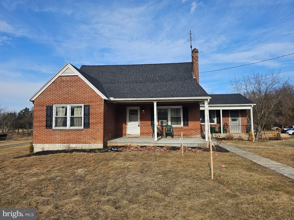 Photo of 2011 N Market Street, ELIZABETHTOWN, PA 17022 (MLS # PALA2053876)