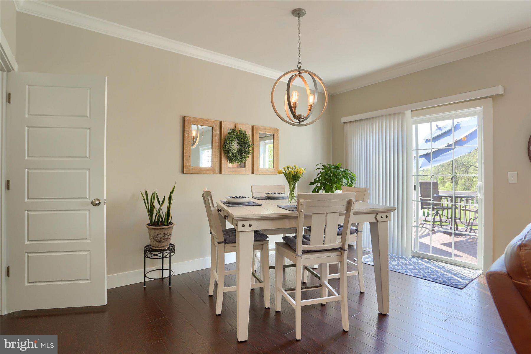 HANBURY COURT AT WINDING HILLS - Residential