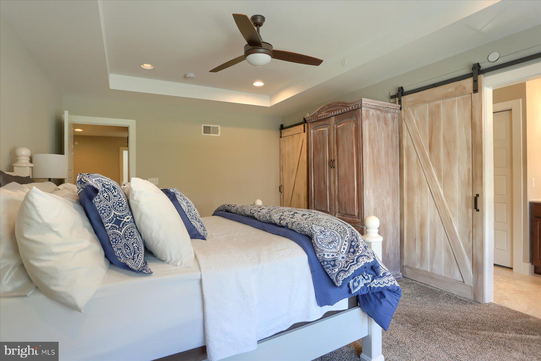 HANBURY COURT AT WINDING HILLS - Residential