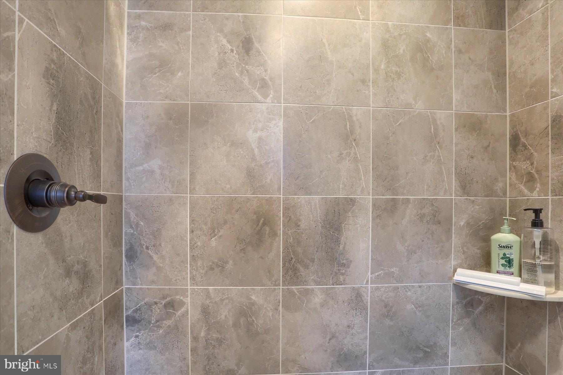 HANBURY COURT AT WINDING HILLS - Residential