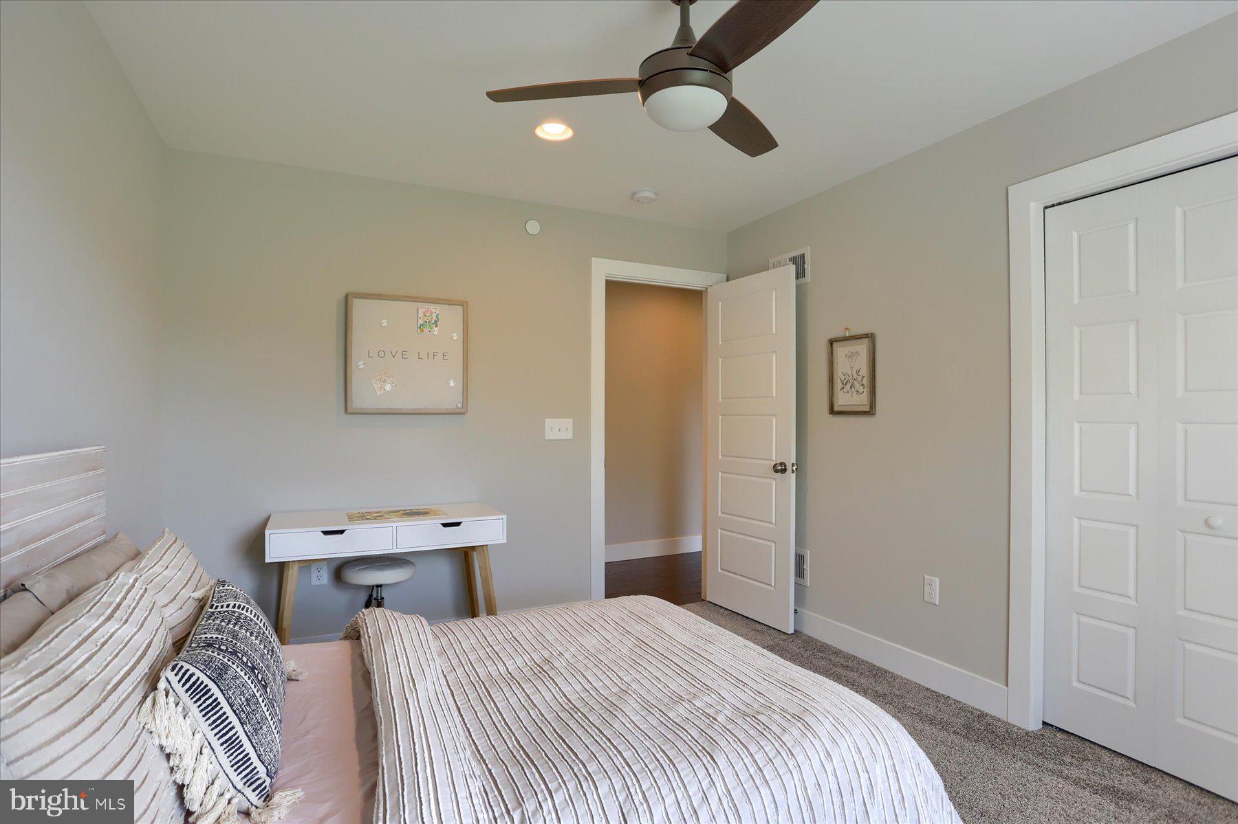 HANBURY COURT AT WINDING HILLS - Residential